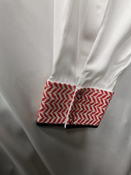 Ultimate White Thobe with
Red White Arabic Texture - CLEARANCE
